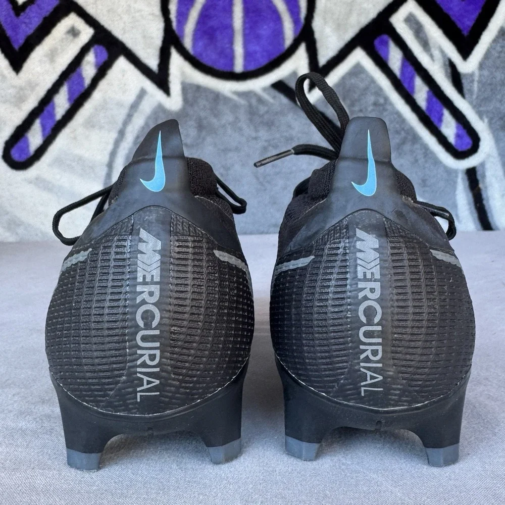 Nike product pair